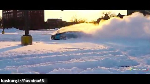 برف بازی با BMW i8
