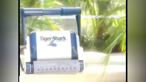 معرفی جاروی روباتیک استخر مدل TigerShark Plus هایوارد