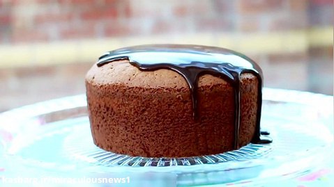 طرز تهیه کیک اسفنجی شکلاتی نرم در خانه