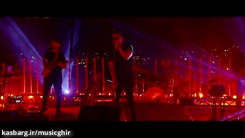دانلود موزیک ویدیو جدید سیروان خسروی به نام منو ببخش (اجرای زنده)