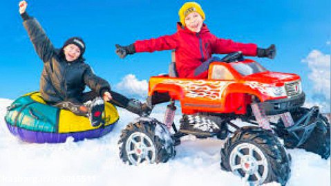 آرتم و مامانی - برف بازی با تیوب - ماشین سواری در برف