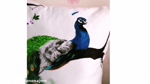 کوسن طاووس نقاشی روی پارچه