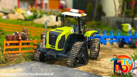 ماشین بازی کودکانه / تراکتورها در مزرعه کار میکنن / سرگرمی کودک