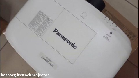 مشاهده ویدئو پروژکتور پاناسونیک Panasonic PT-EX800 از ابعاد مختلف