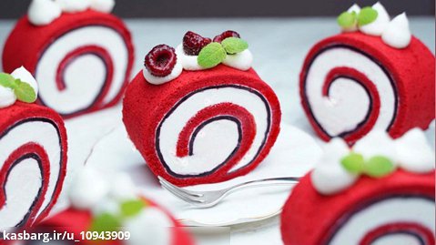 دستور پخت کیک قرمز مخملی - رولت وانیلی
