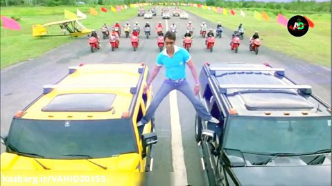 سکانس اکشن خالی بندی با ماشین و موتور در فیلم هندی