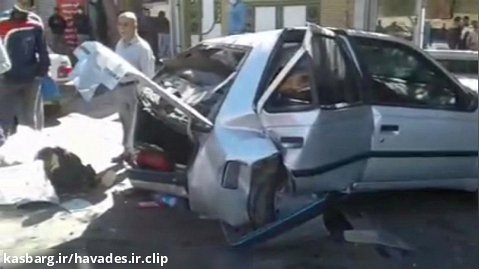 تصادف اتوبوس با چندین خودرو به دلیل تشنج راننده/تهران