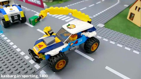 دانلود ماشین بازی کودکانه شهر لگوها : ماشین پلیس غول پیکر به دنبال خلافکار