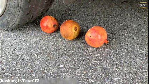 آزمایش ماشین در مقابل میوه ها | خرد کردن چیزهای ترد و نرم با ماشین