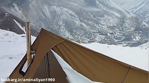 تجربه کمپینگ در برف با چادر سرخ پوستی و بخاری هیزمی