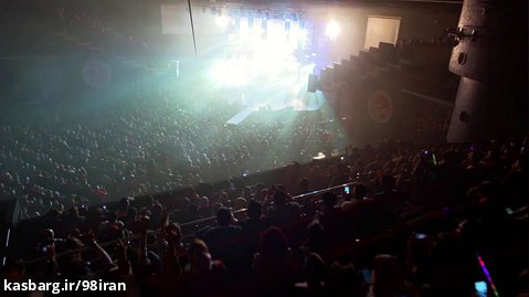 موزیک ویدیو سیروان خسروی به نام برگرد ( کنسرت تهران )